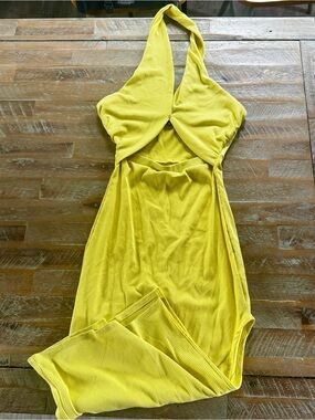 lulus gold velvet dress | Dresses | Lulus Wrap M Deco floral dress